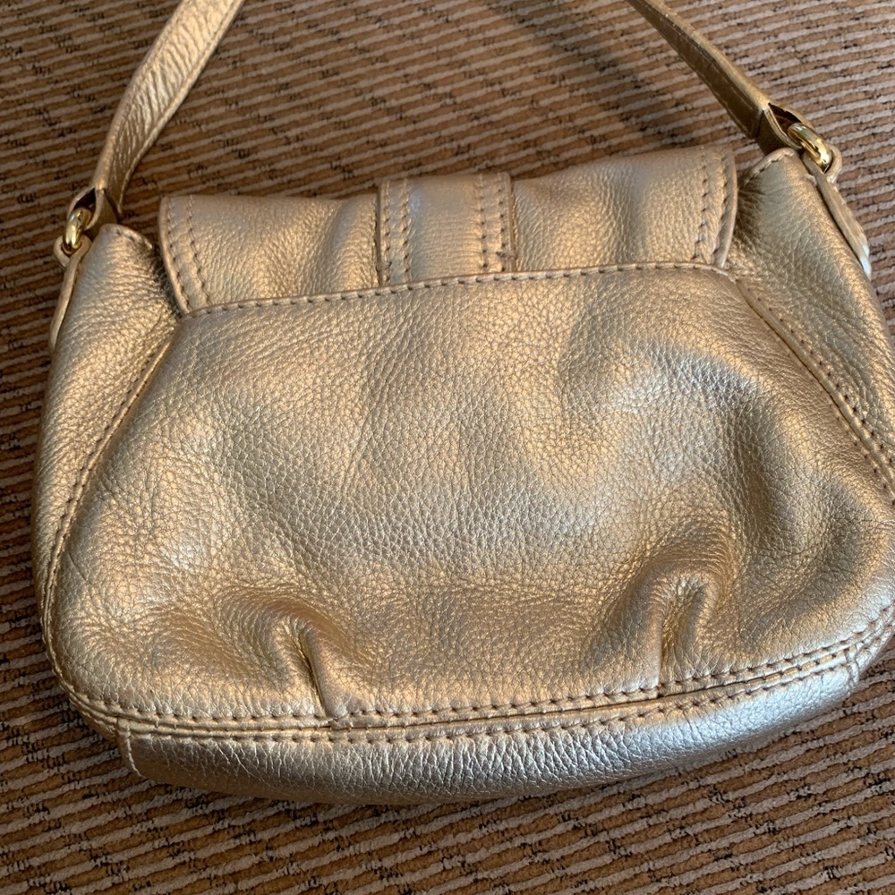 Michael Kors gold crossbody bag. - Picture 3 of 5